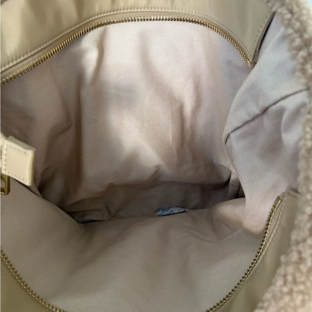 STONEY CLOVER LANE Cozy Teddy Tan Tote Bag! - Picture 7 of 7